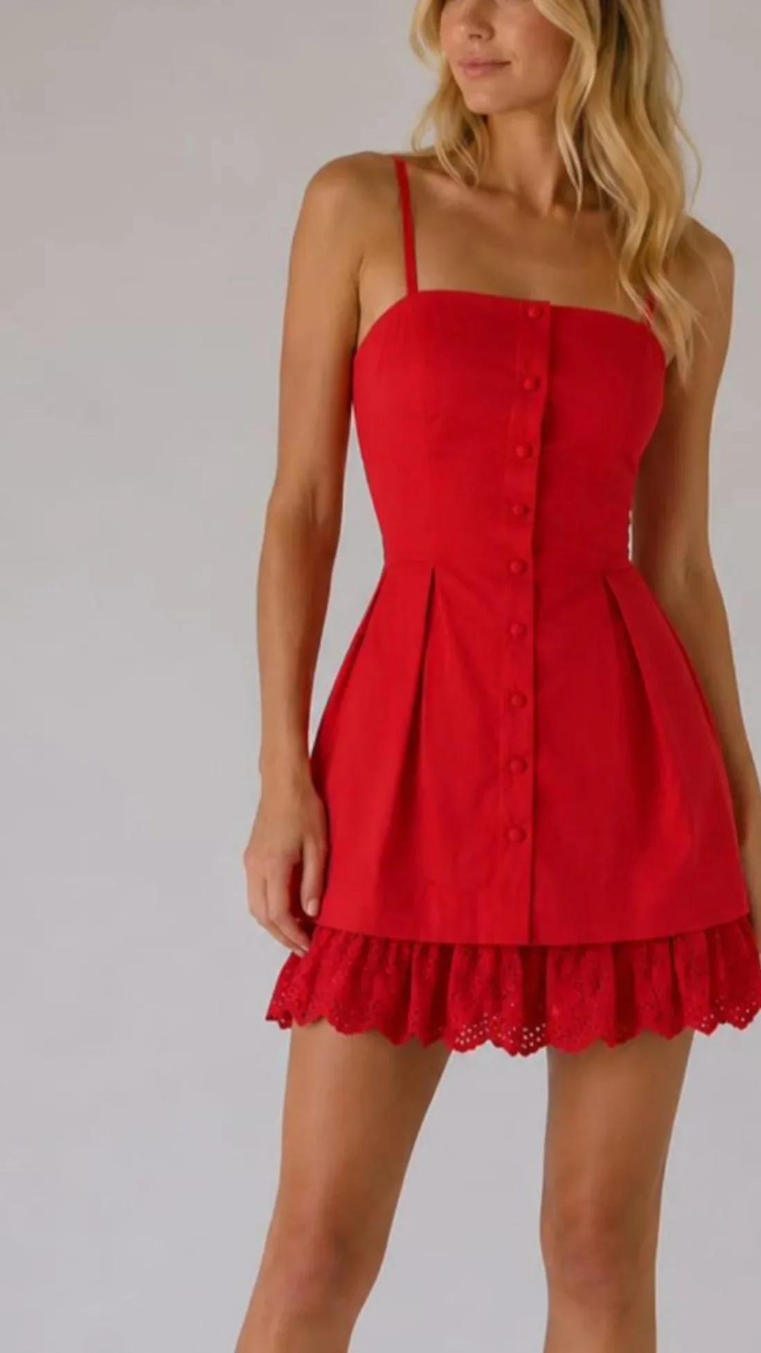 Vestido rojo con encaje