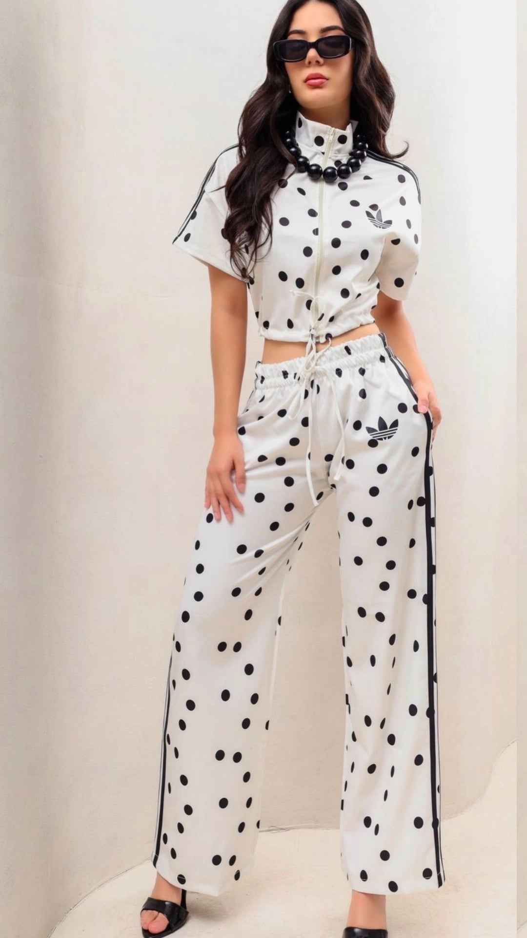 Set deportivo lunares