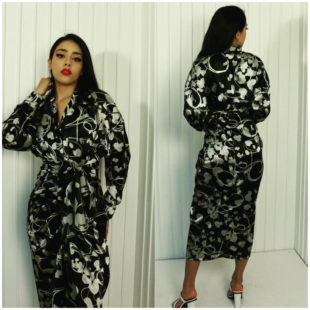 Vestido drapeado estampado satinado