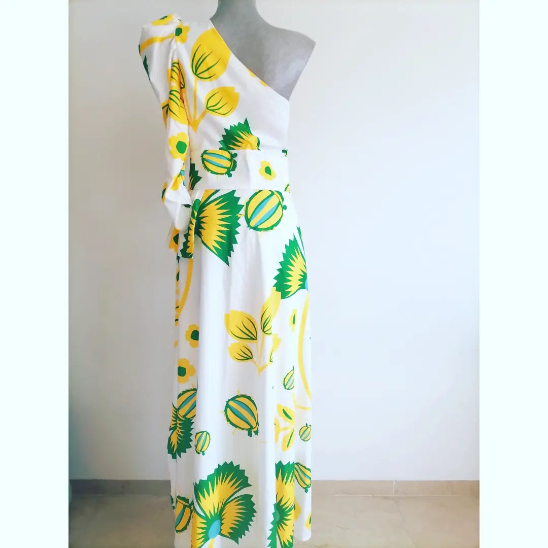 Maxiblusa un solo hombro