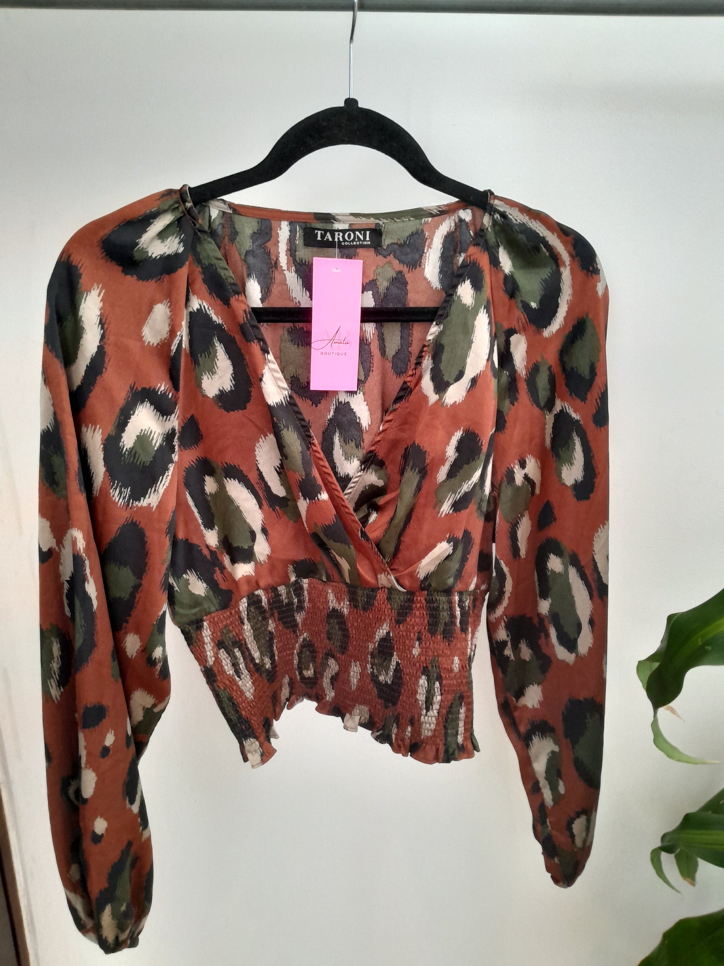 Blusa crop animal print