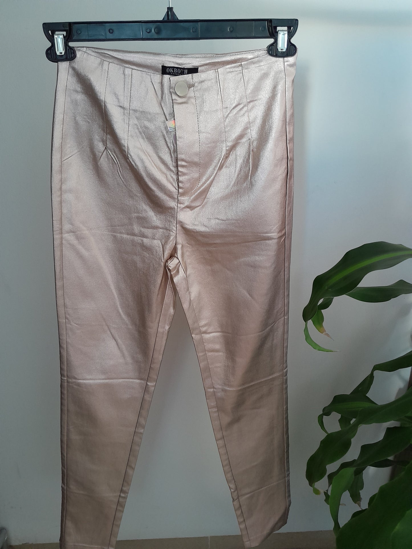 Pantalón pinza metálico