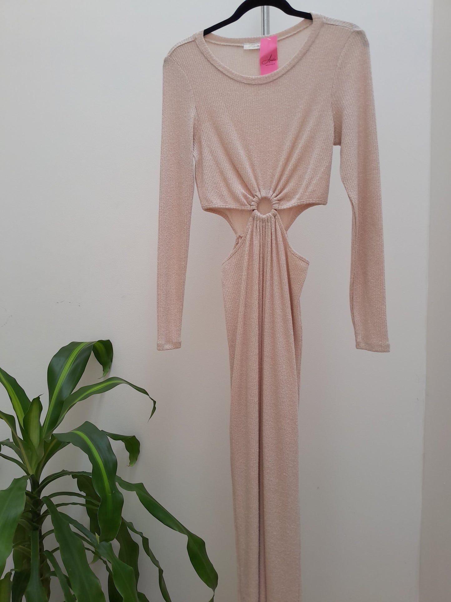 Vestido largo beige cut out