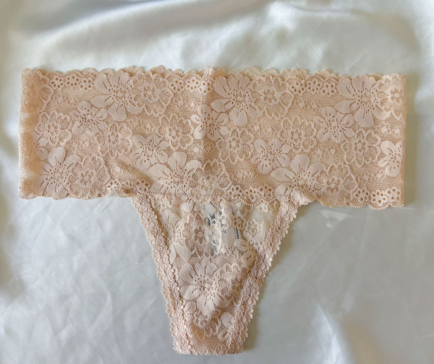 Panty tanga encaje VS