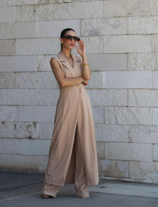 Set maxiblusa y pantalón beige