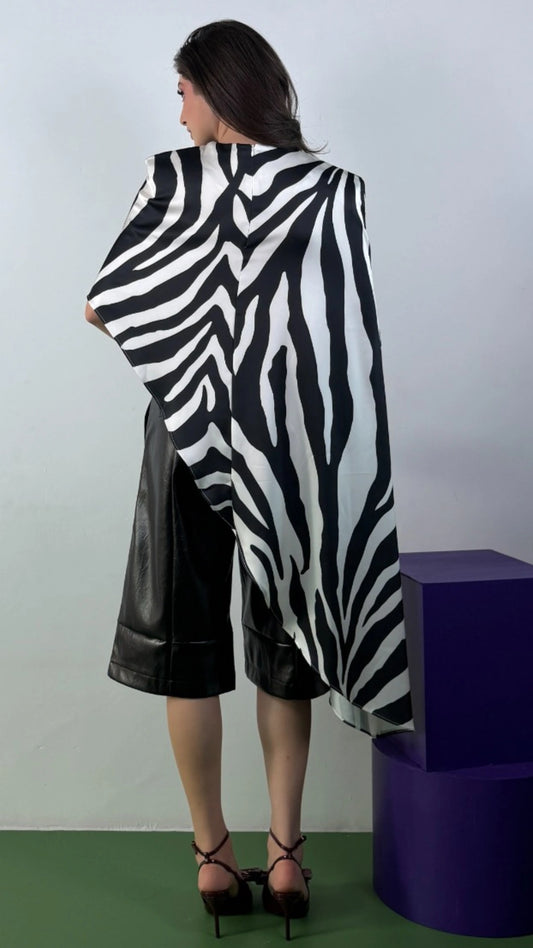 Maxiblusa cebra