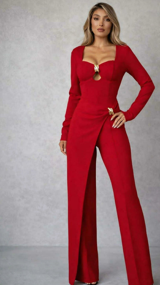 Jumpsuit rojo broches dorados