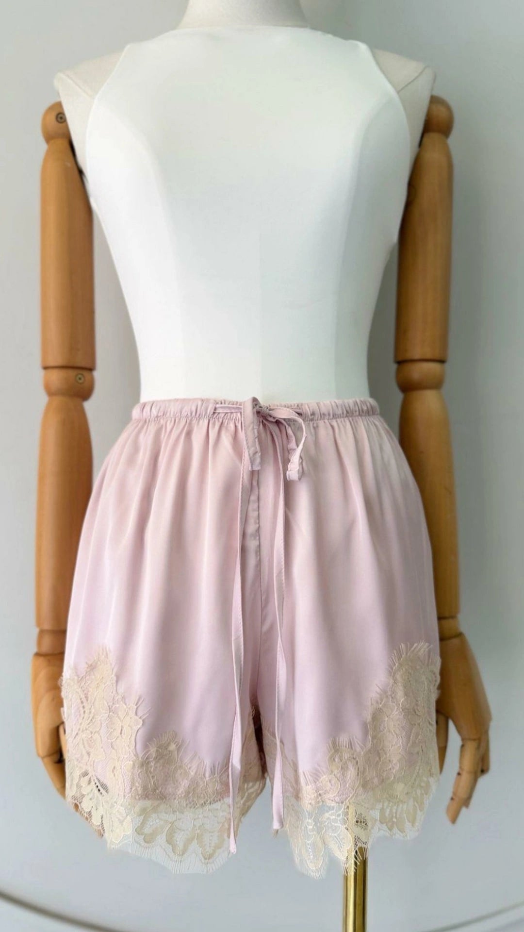 Short Lencero encaje