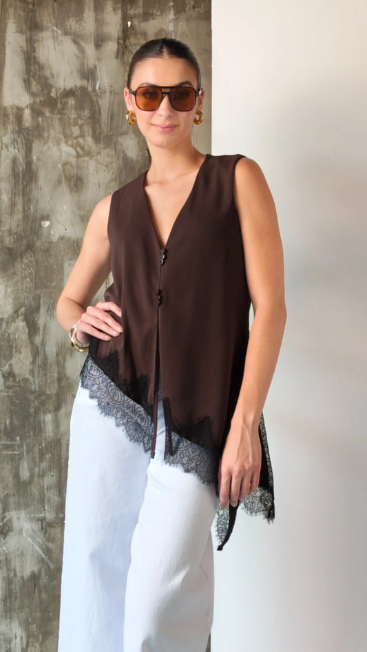 Blusa lencera café asimétrica