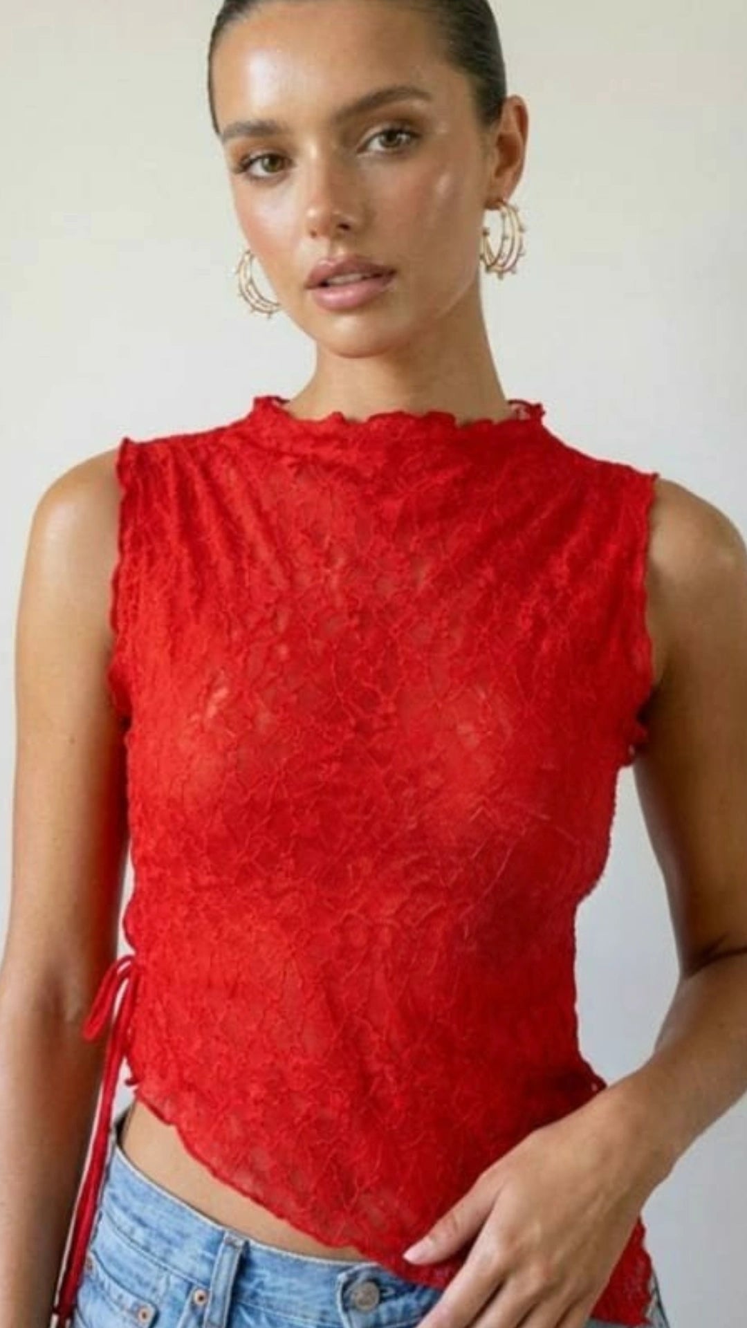 Blusa encaje asimétrica roja