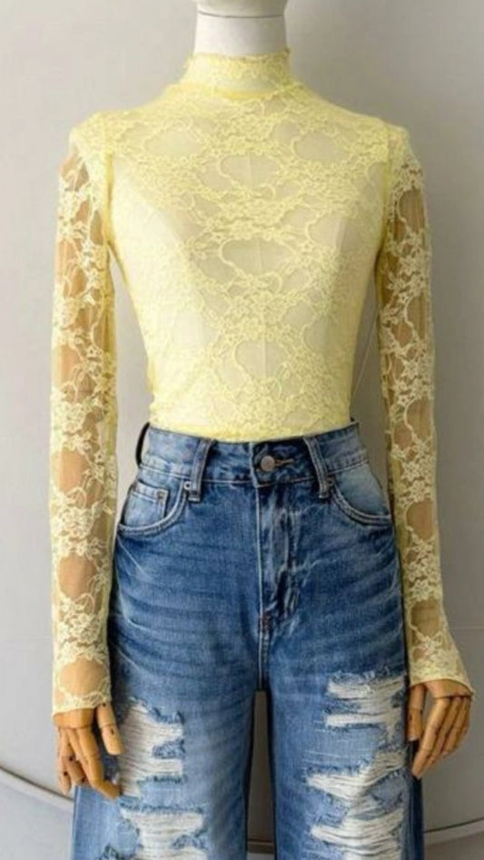 Blusa encaje amarilla
