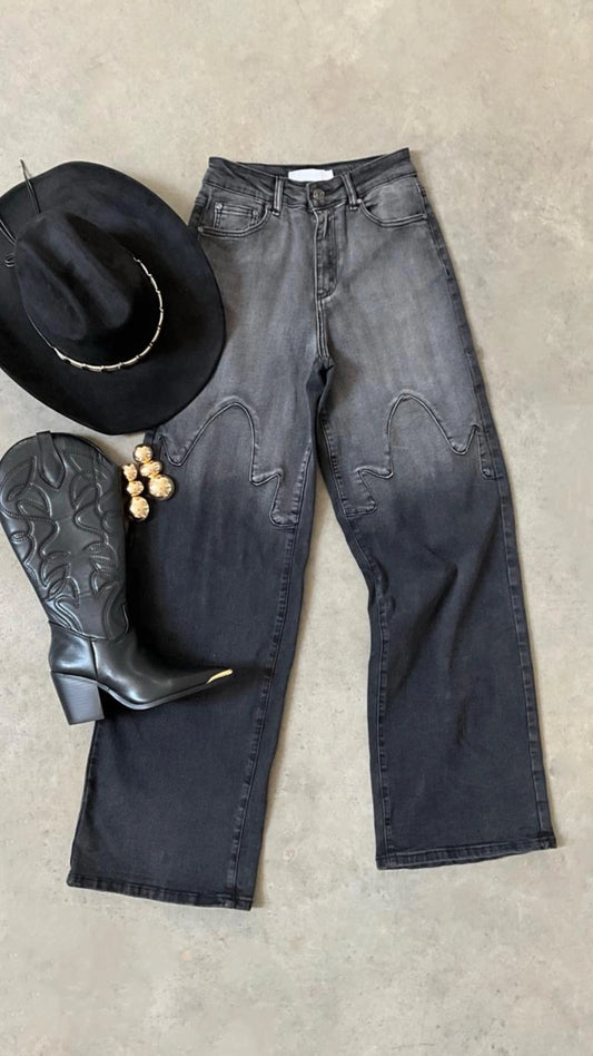 Jeans negro con efecto deslavado