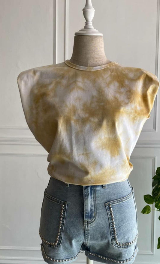 Playera tiedye beige con hombreras